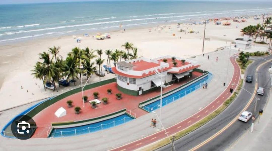 Ape Privilegiado No Centro Da Ocian E A 150M Da Praia E Feirinha, Com Wi-Fi E Garagem ! Praia Grande  Exterior photo